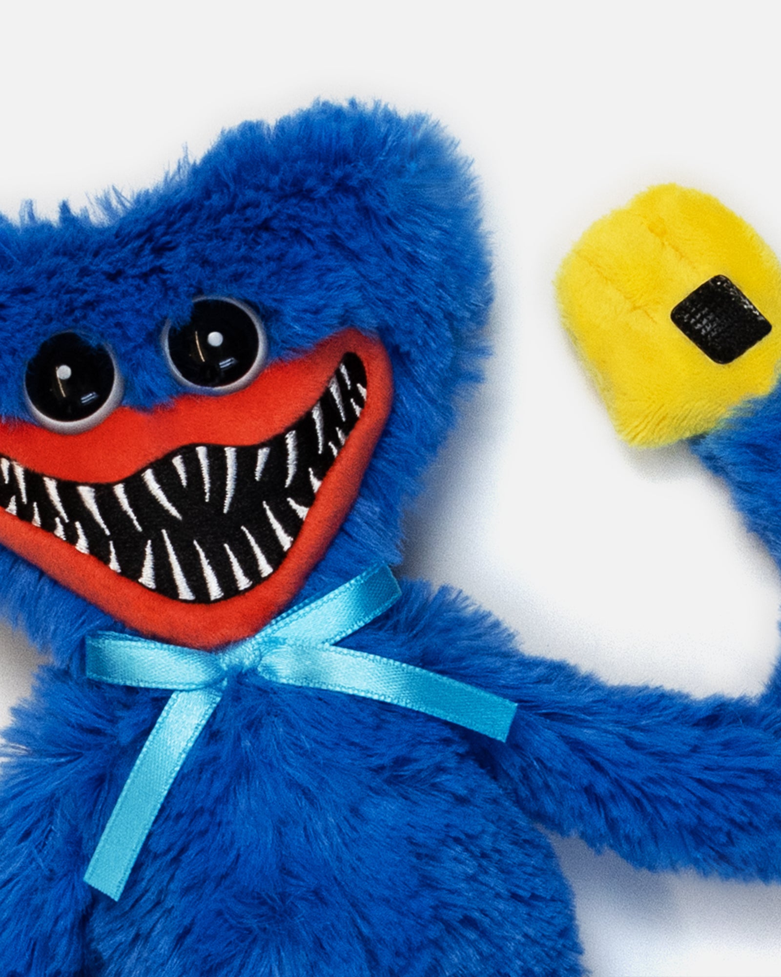 scary huggy wuggy poppy playtime 14" plush front close up hand up wave.